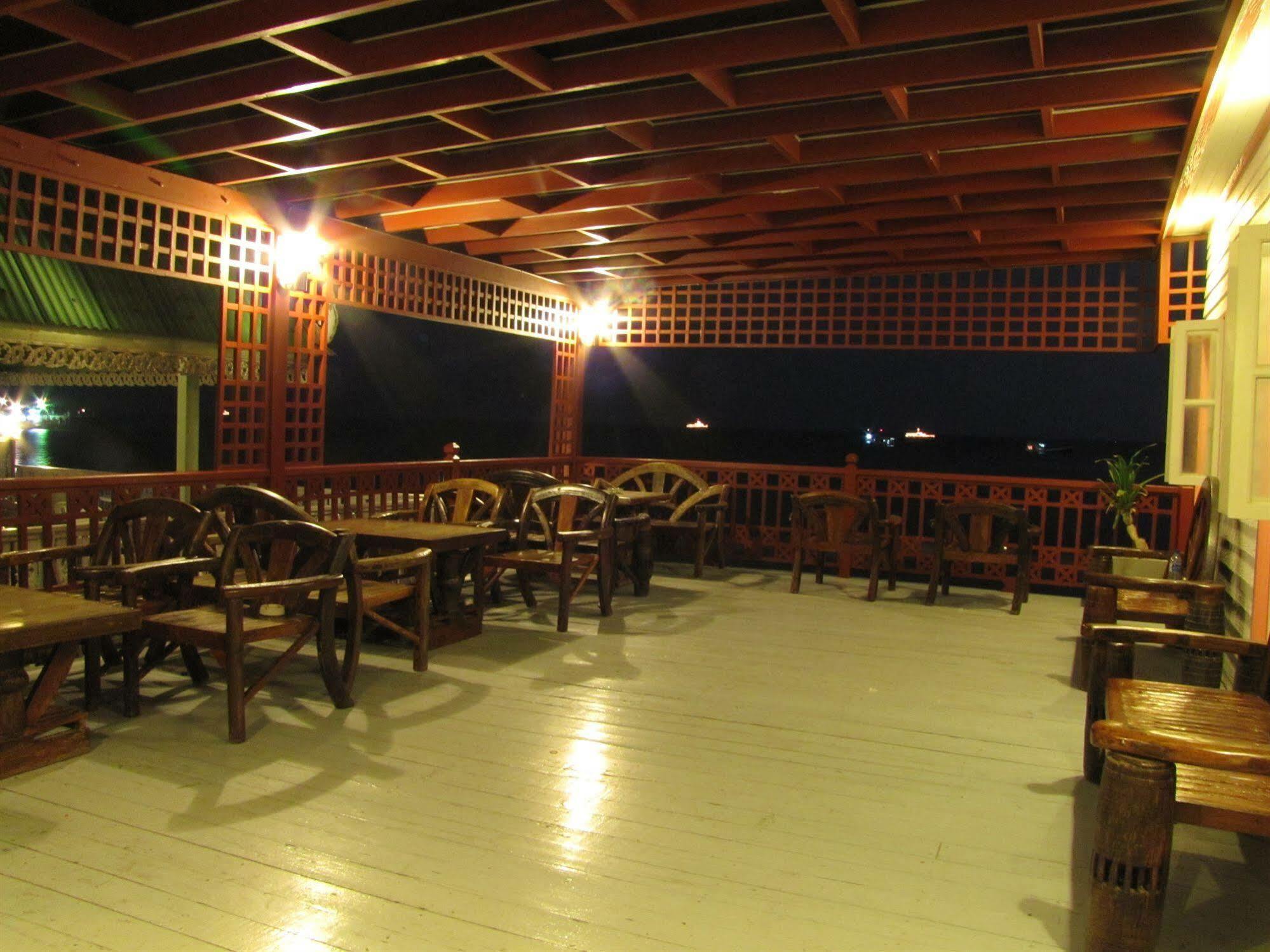 Mod Guesthouse Huahin Kültér fotó