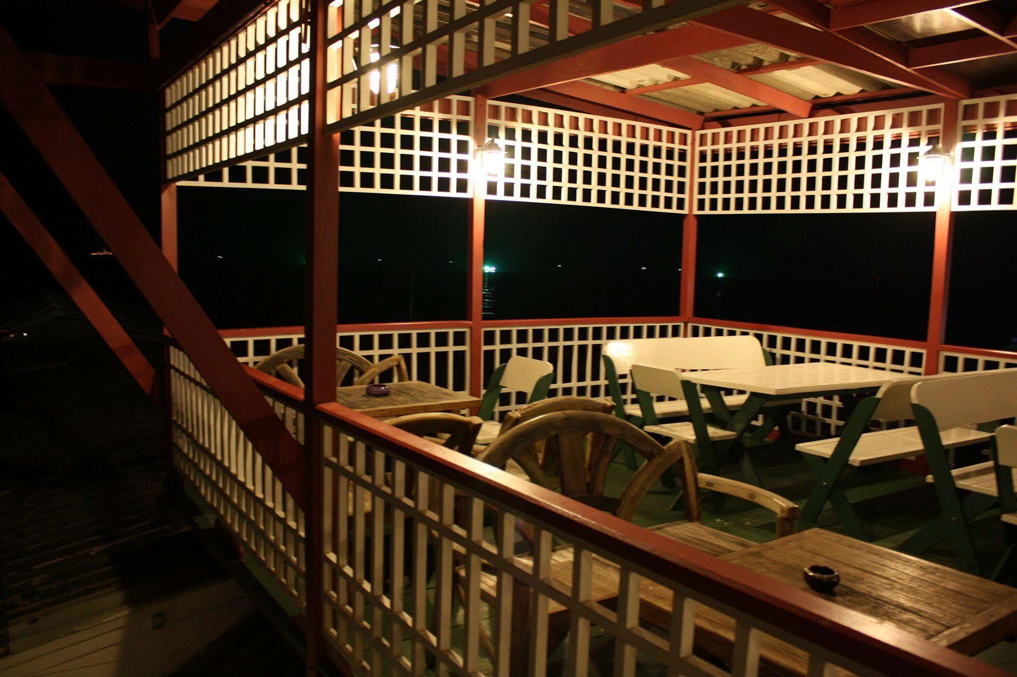 Mod Guesthouse Huahin Kültér fotó