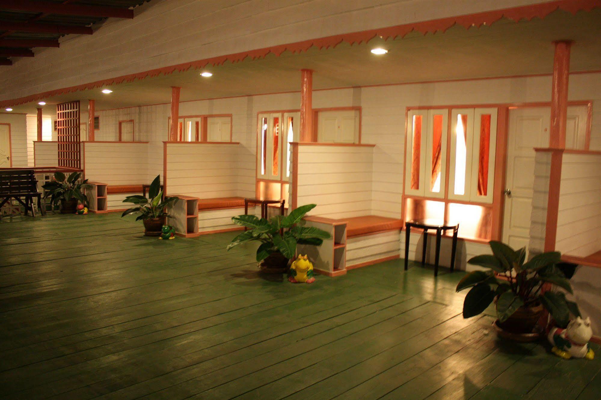 Mod Guesthouse Huahin Kültér fotó